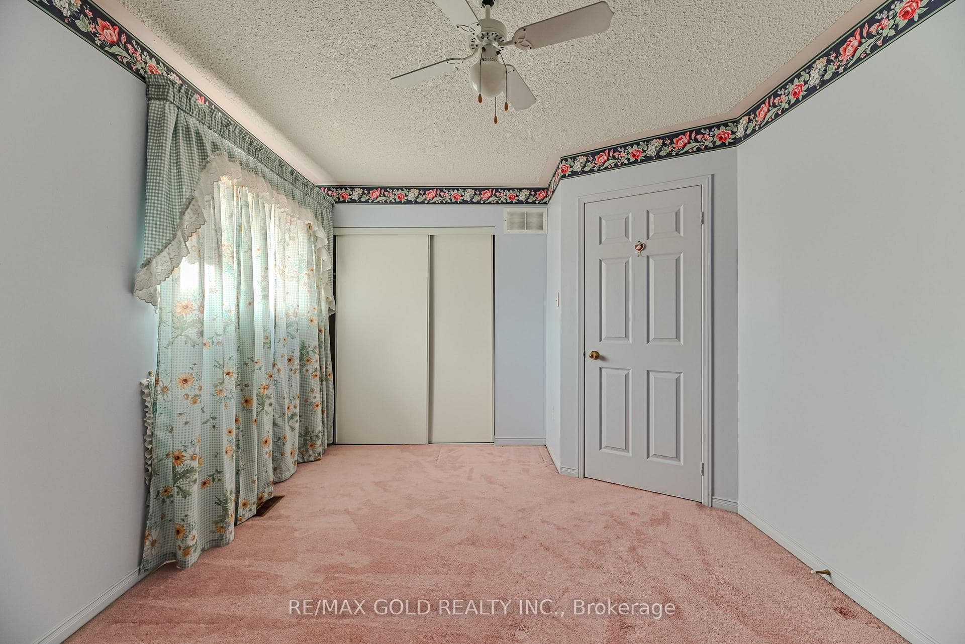 27 Bighorn Crescent photo 31