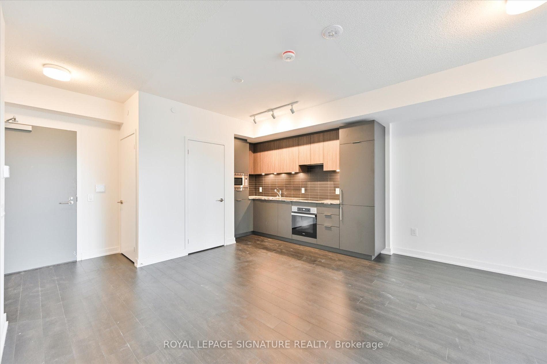 Kitchen/dining area