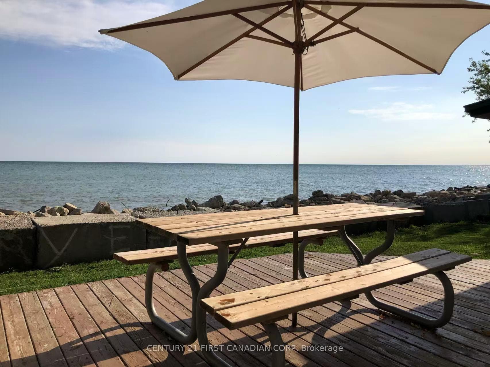 18008 Erie Shore Drive photo 12