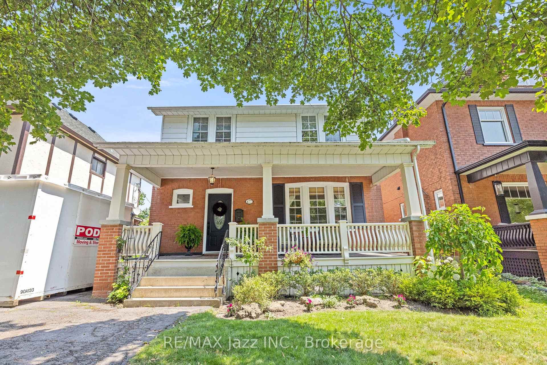 477 Masson Street photo 4