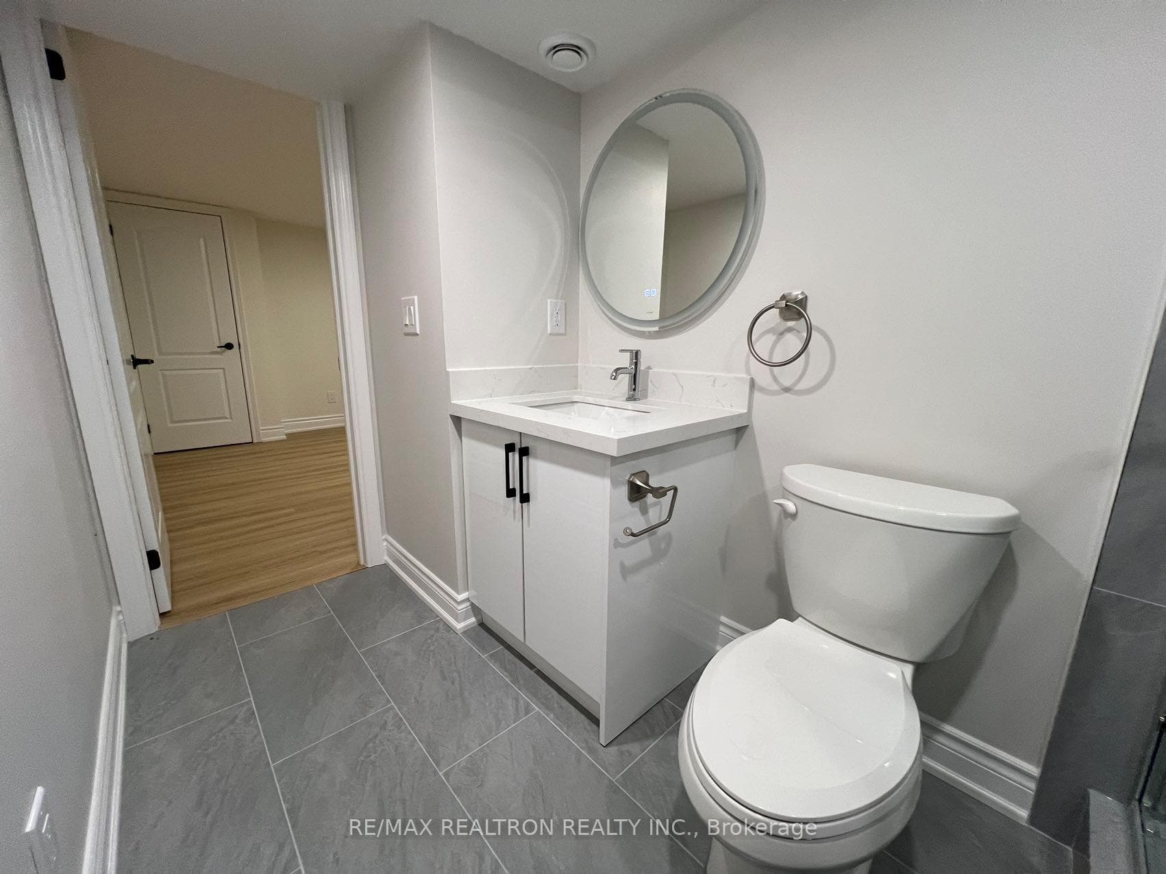 163 Ingleton Boulevard Unit Lower photo 19