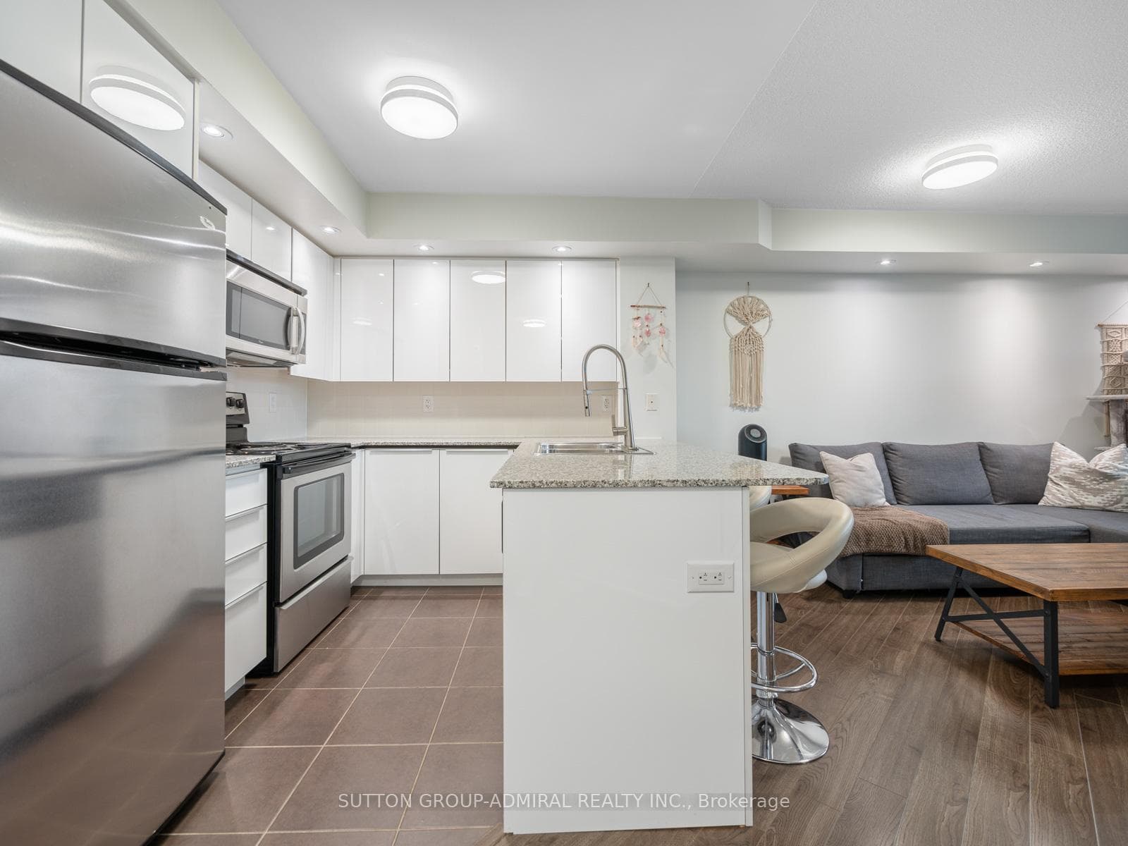 1060 Sheppard Avenue Unit 1201 photo 3