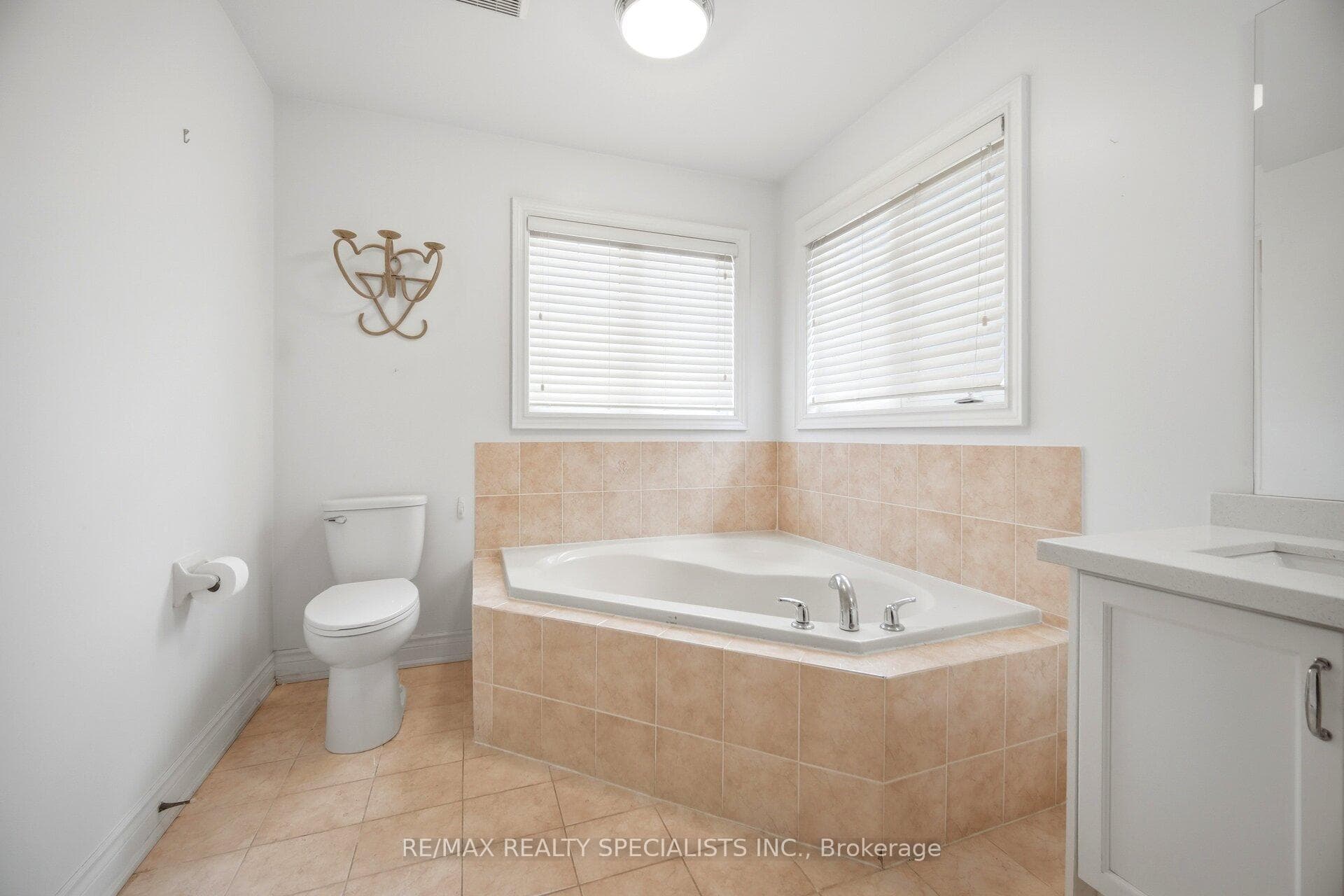 257 St. Francis Avenue photo 27