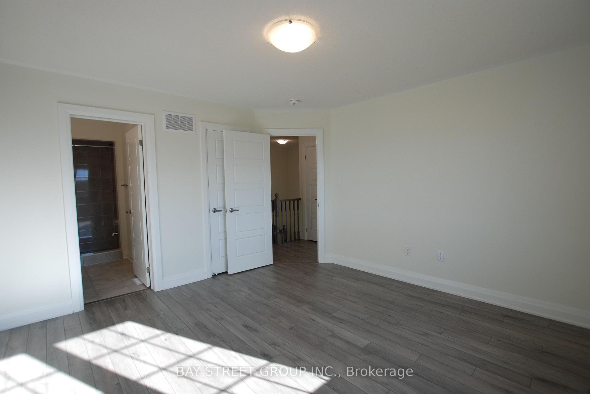 41 Broden Crescent photo 22