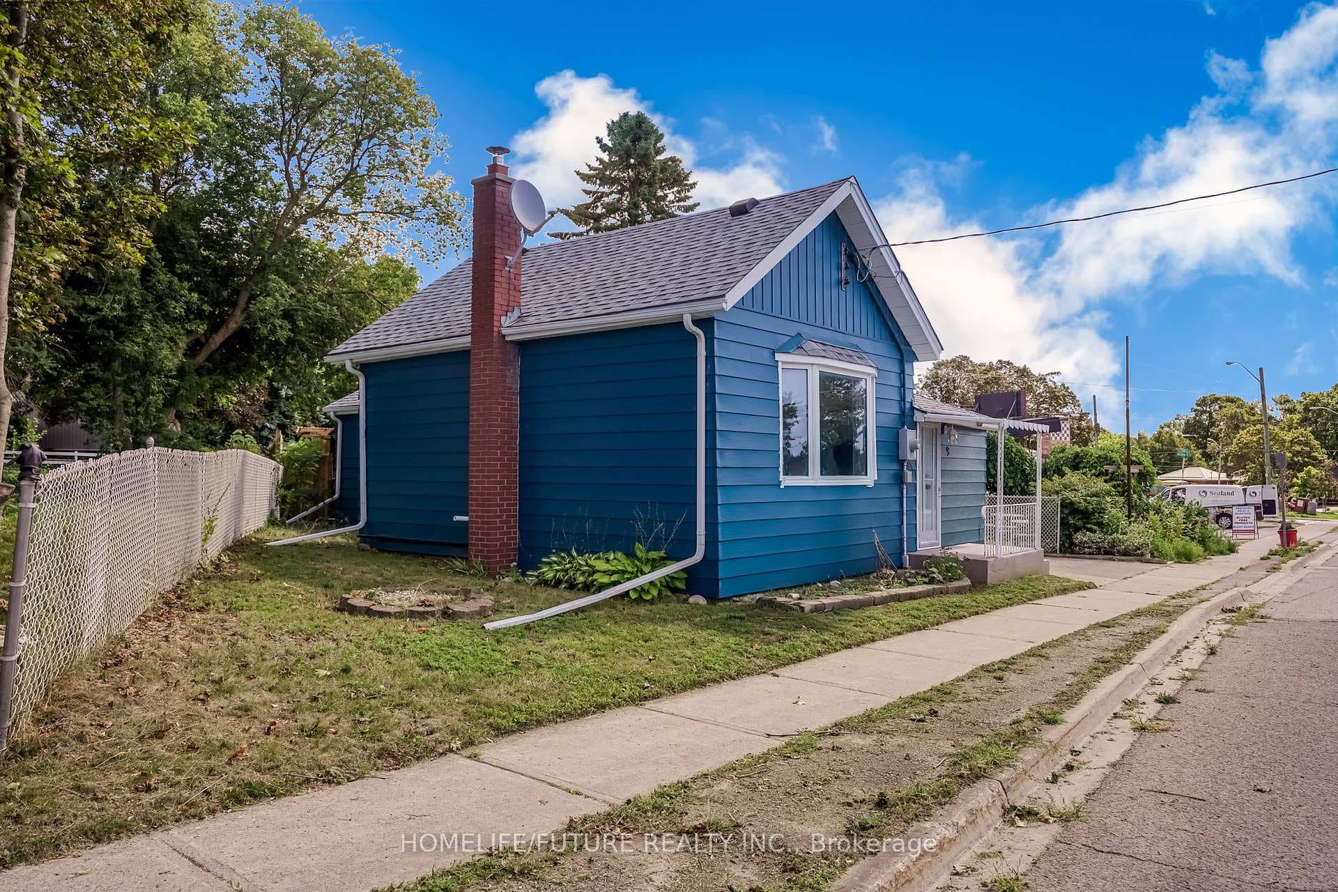 9 Toronto Road photo 1