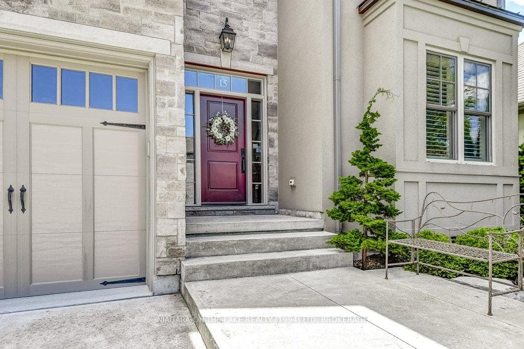 15 Meritage Lane Unit 8 photo 6