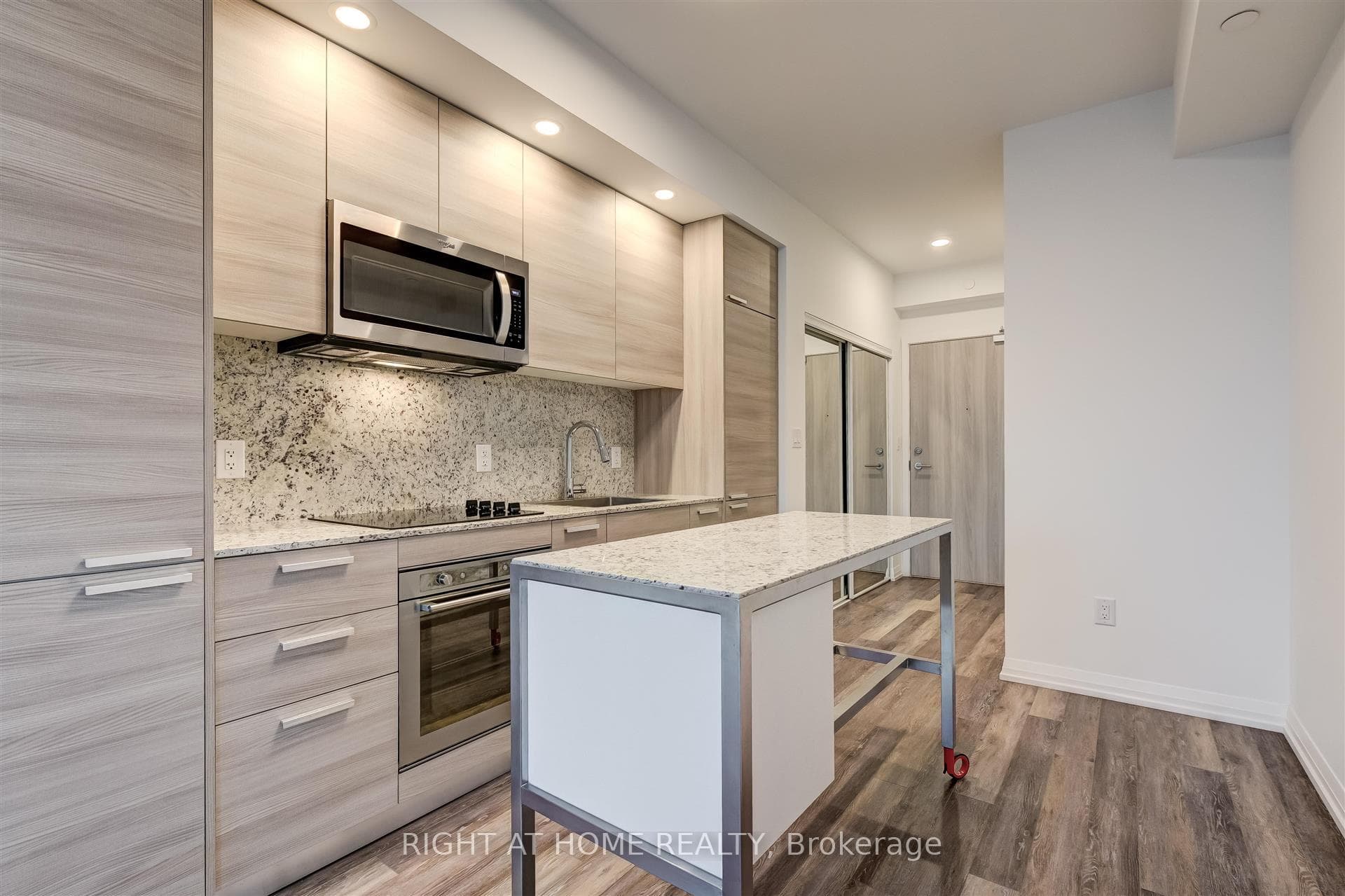 75 Canterbury Place Unit 2803 photo 4