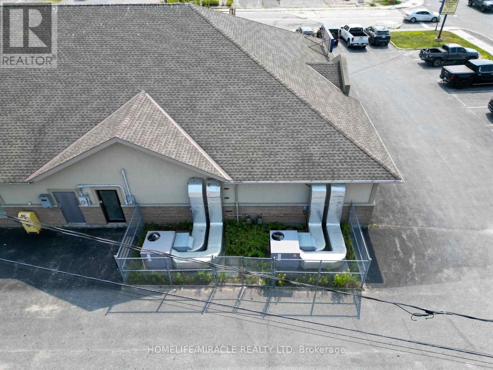 9 Lawton Avenue photo 4