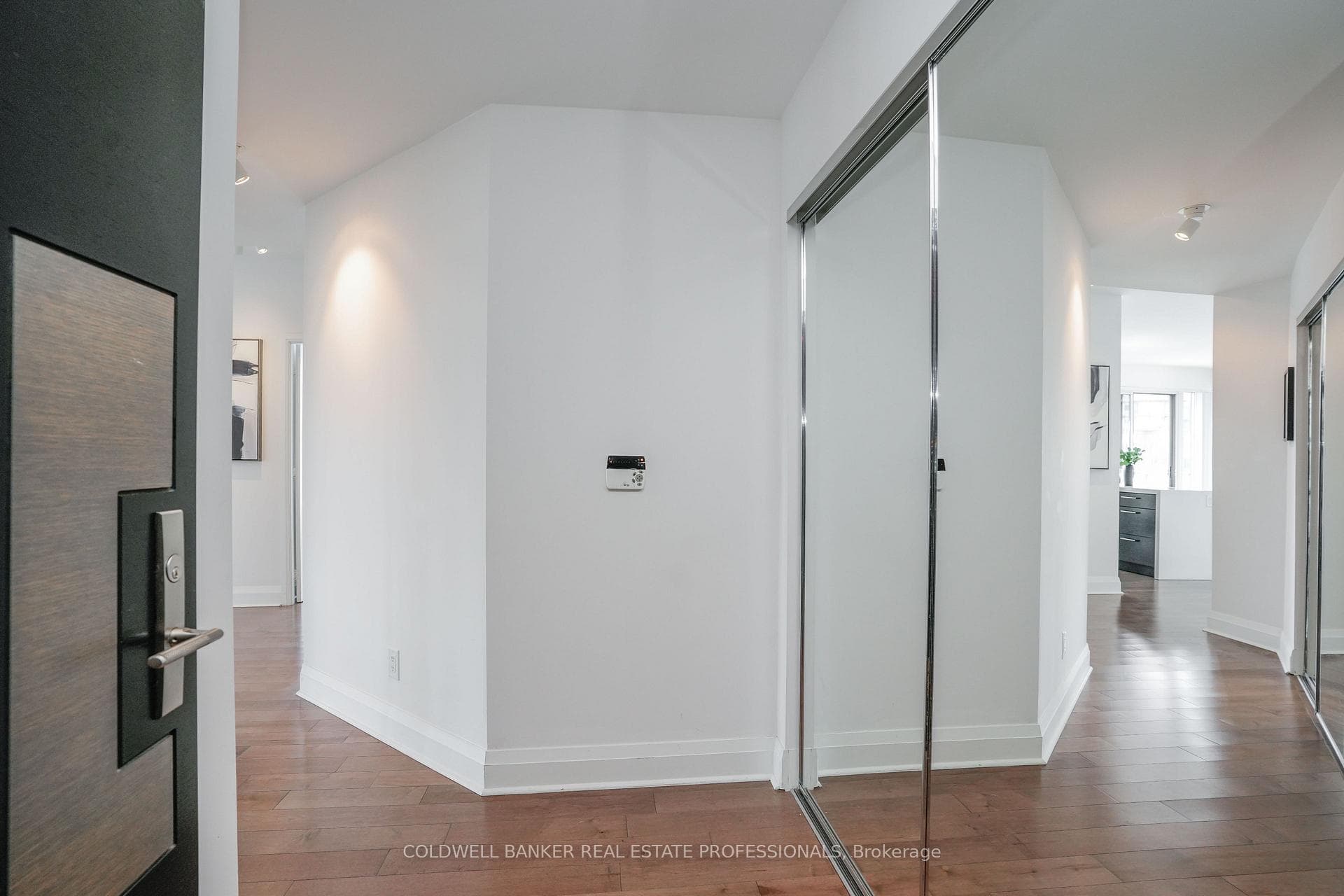 65 St Mary Street Unit 2202 photo 6