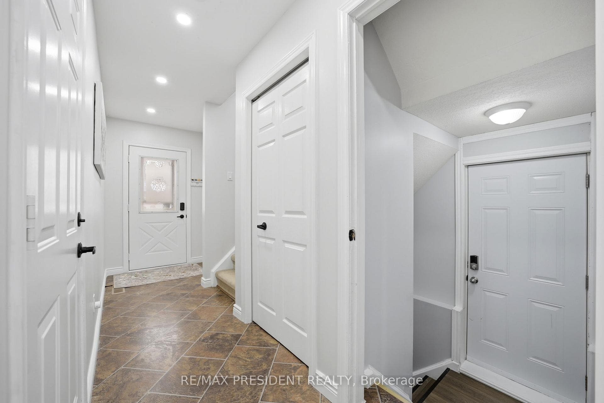 199 BUSH CLOVER Crescent photo 4