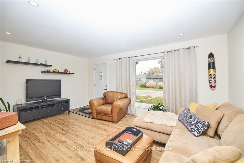 112 Morgan Avenue Unit 6 photo 7