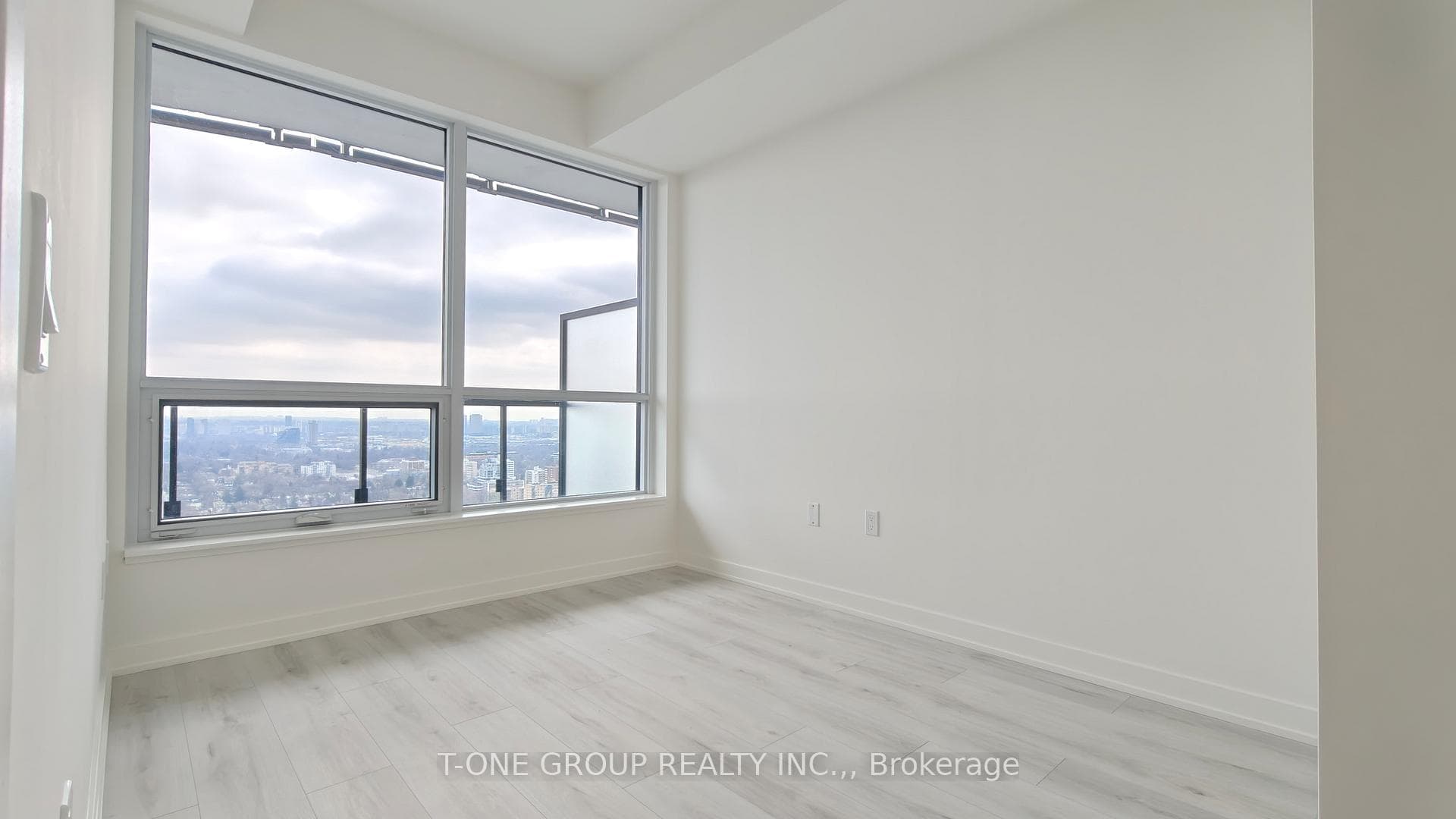 110 Broadway Avenue Unit 3111 photo 9