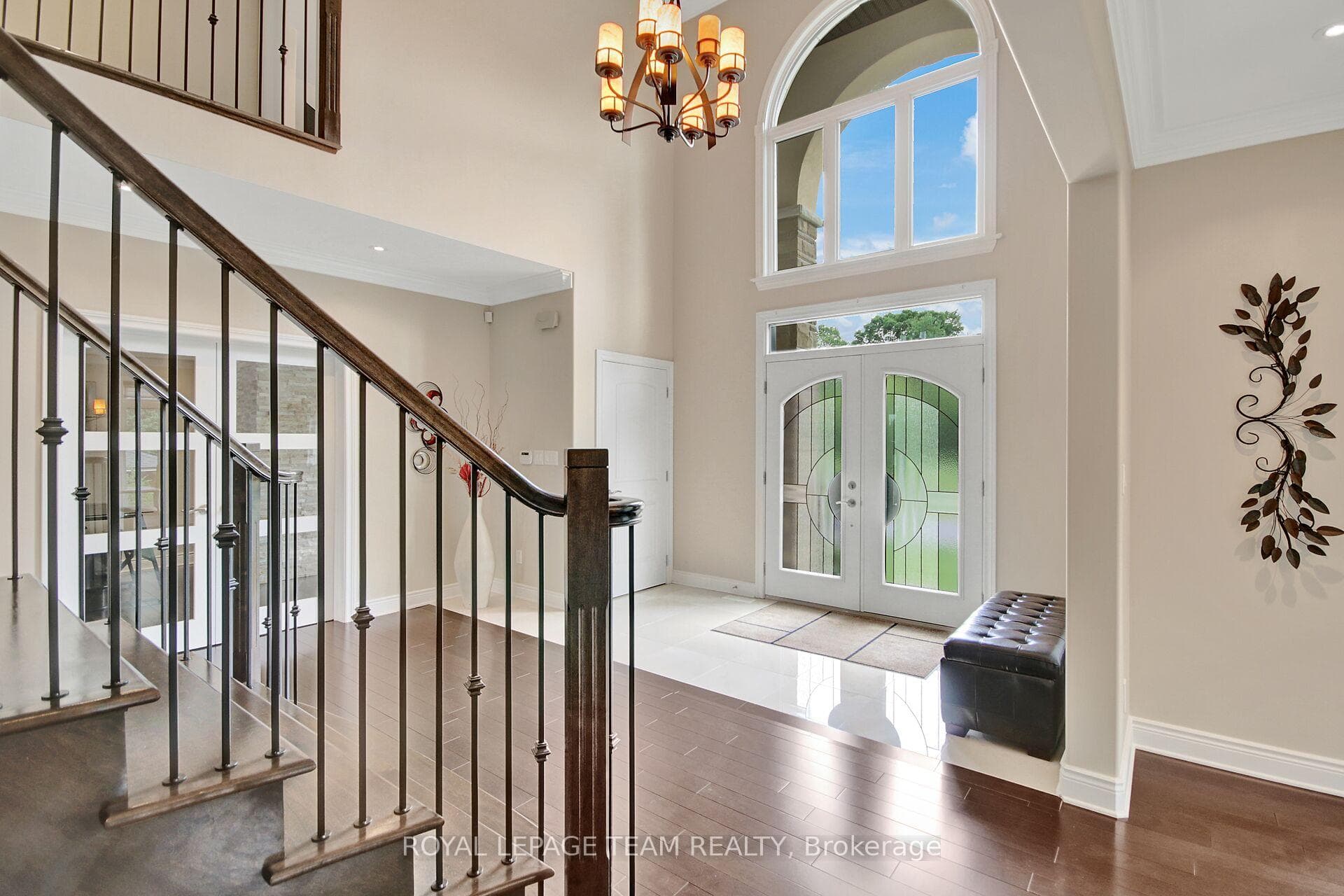 1419 Balmoral Drive photo 9