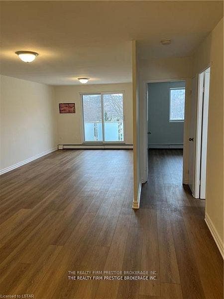 583 Mornington Avenue Unit 211 photo 1