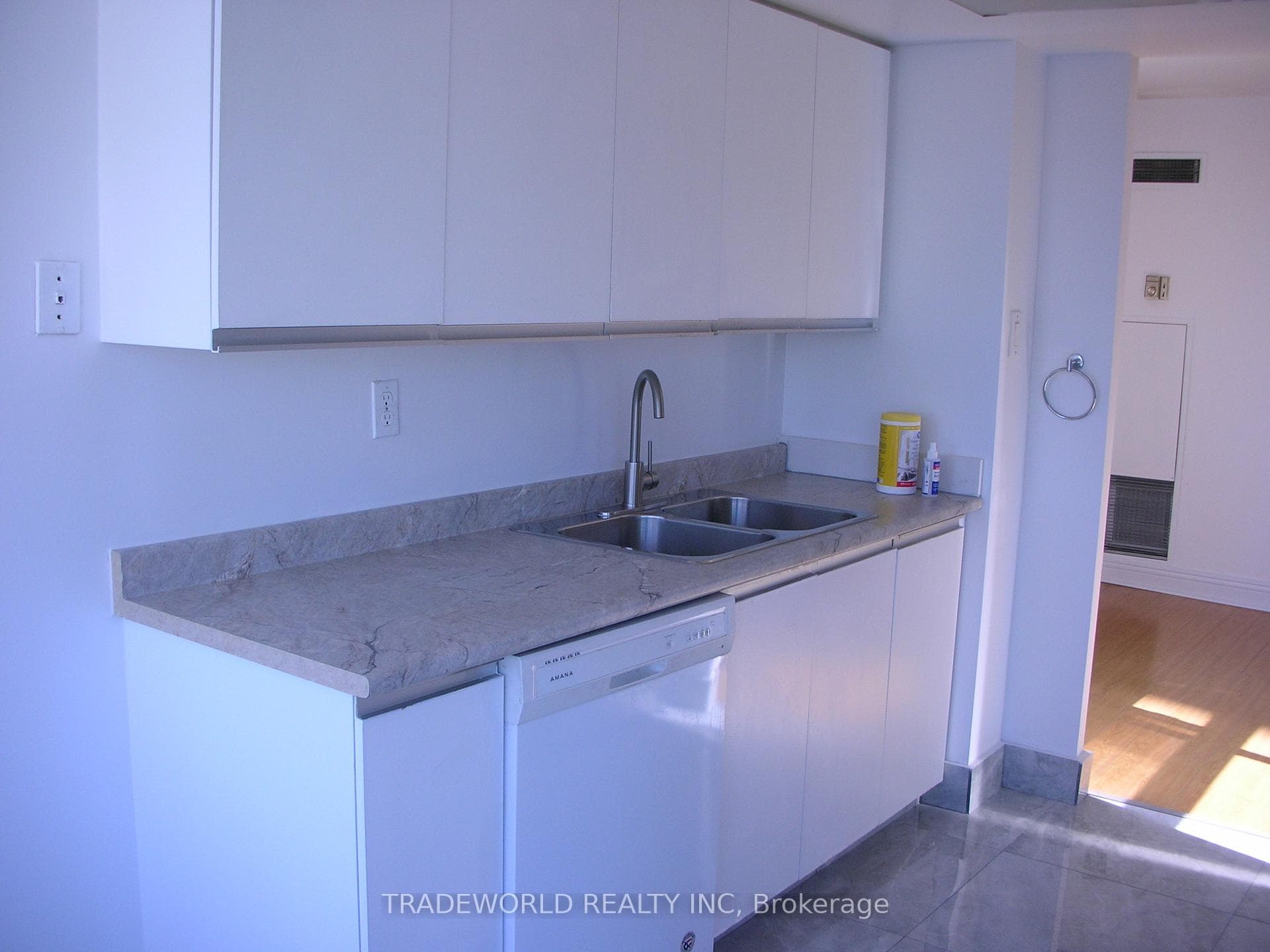300 Alton Towers Circle Unit 708 photo 7