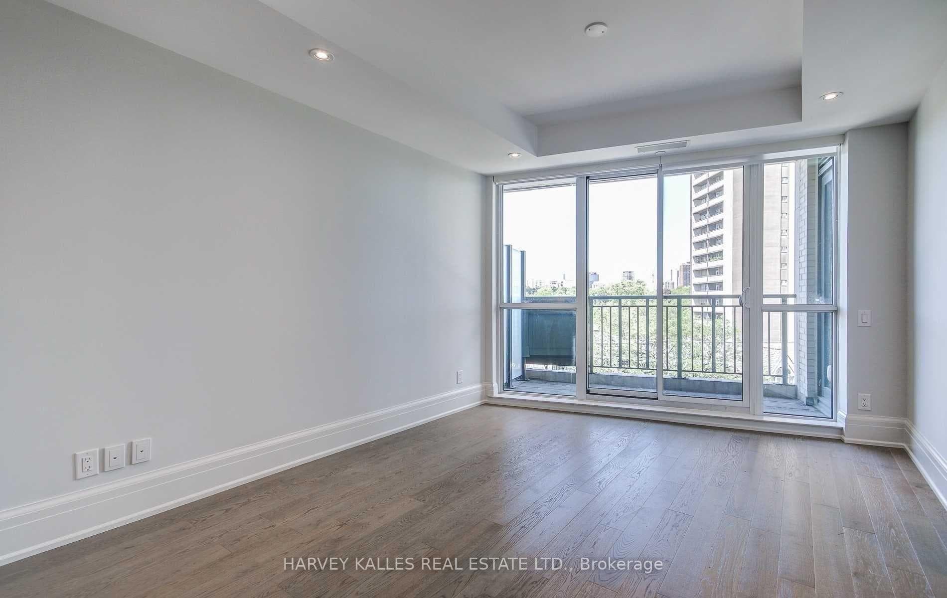 181 Davenport Road Unit 403 photo 22