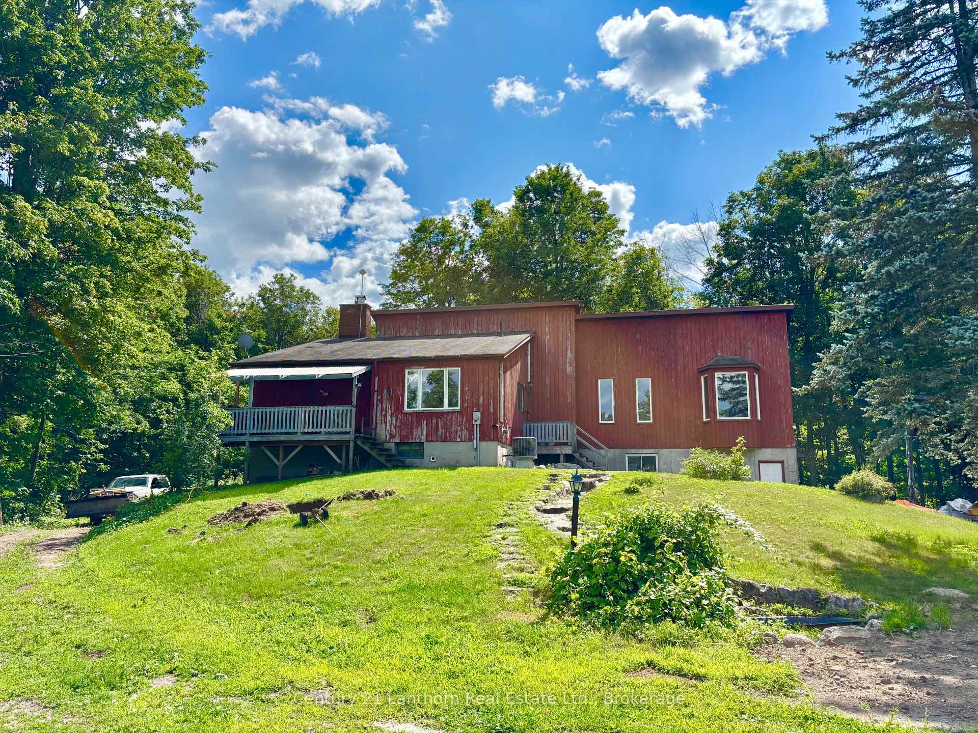 790 Clearview Road photo 1