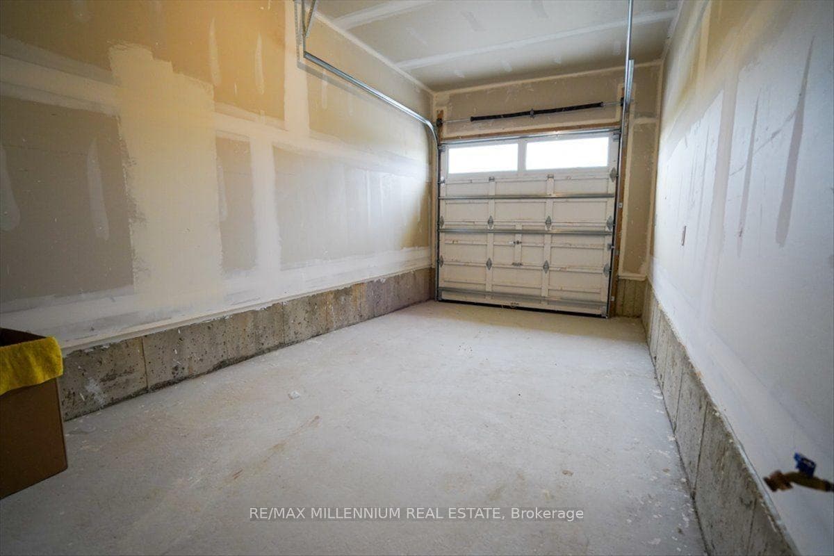 20 Littlewood Drive photo 23