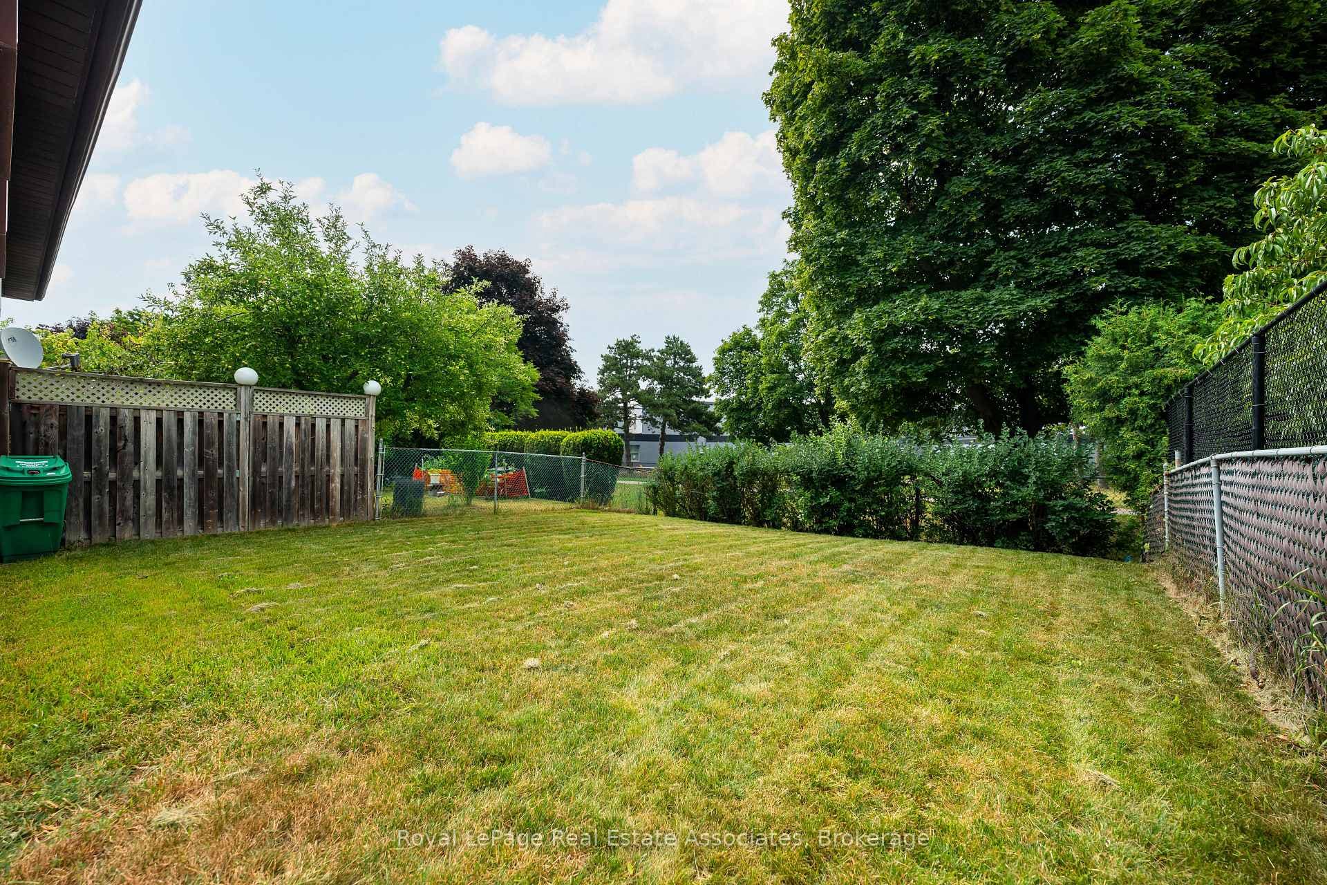 256 Archdekin Drive photo 29