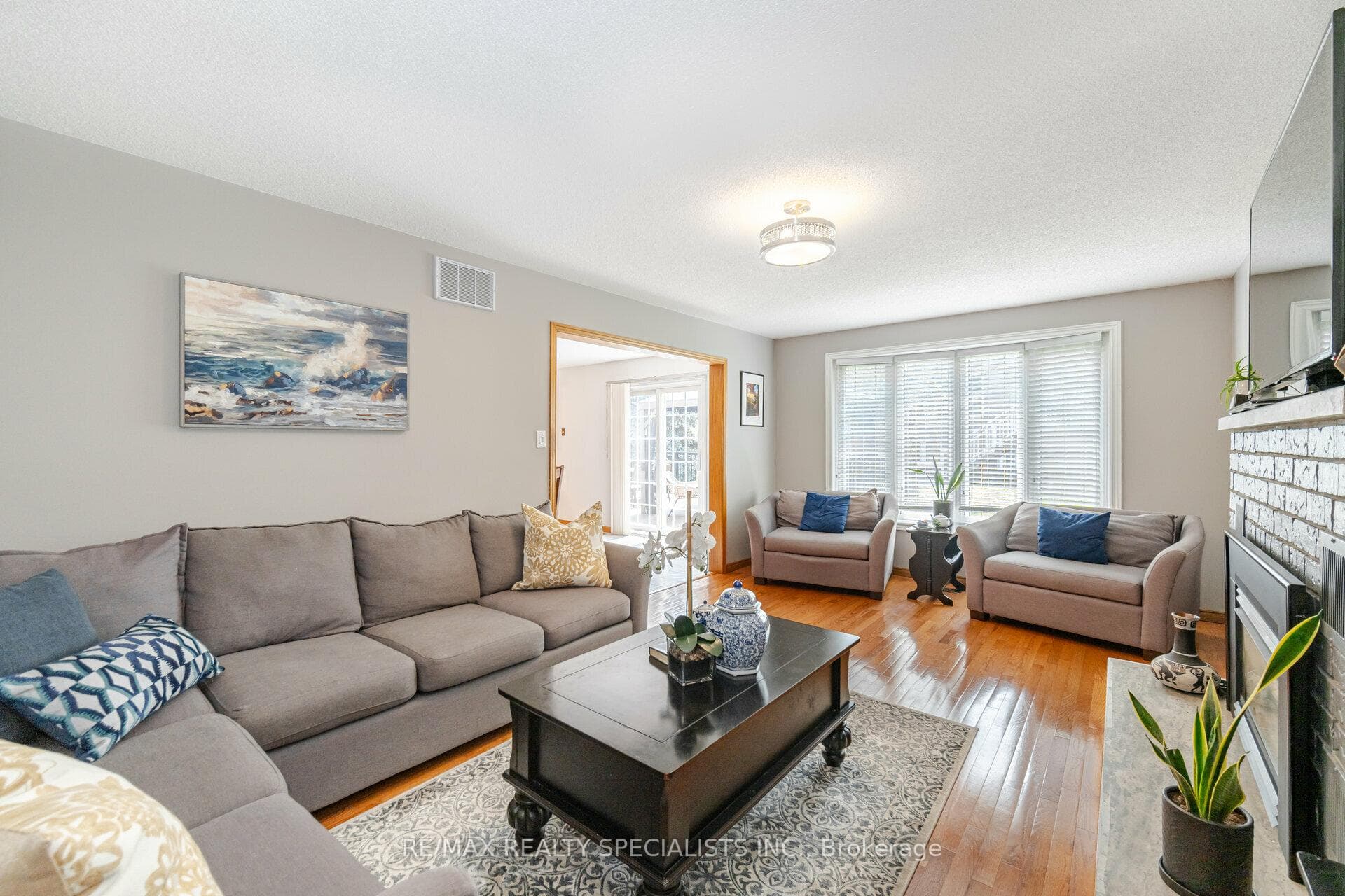 19 CASWELL Drive photo 17
