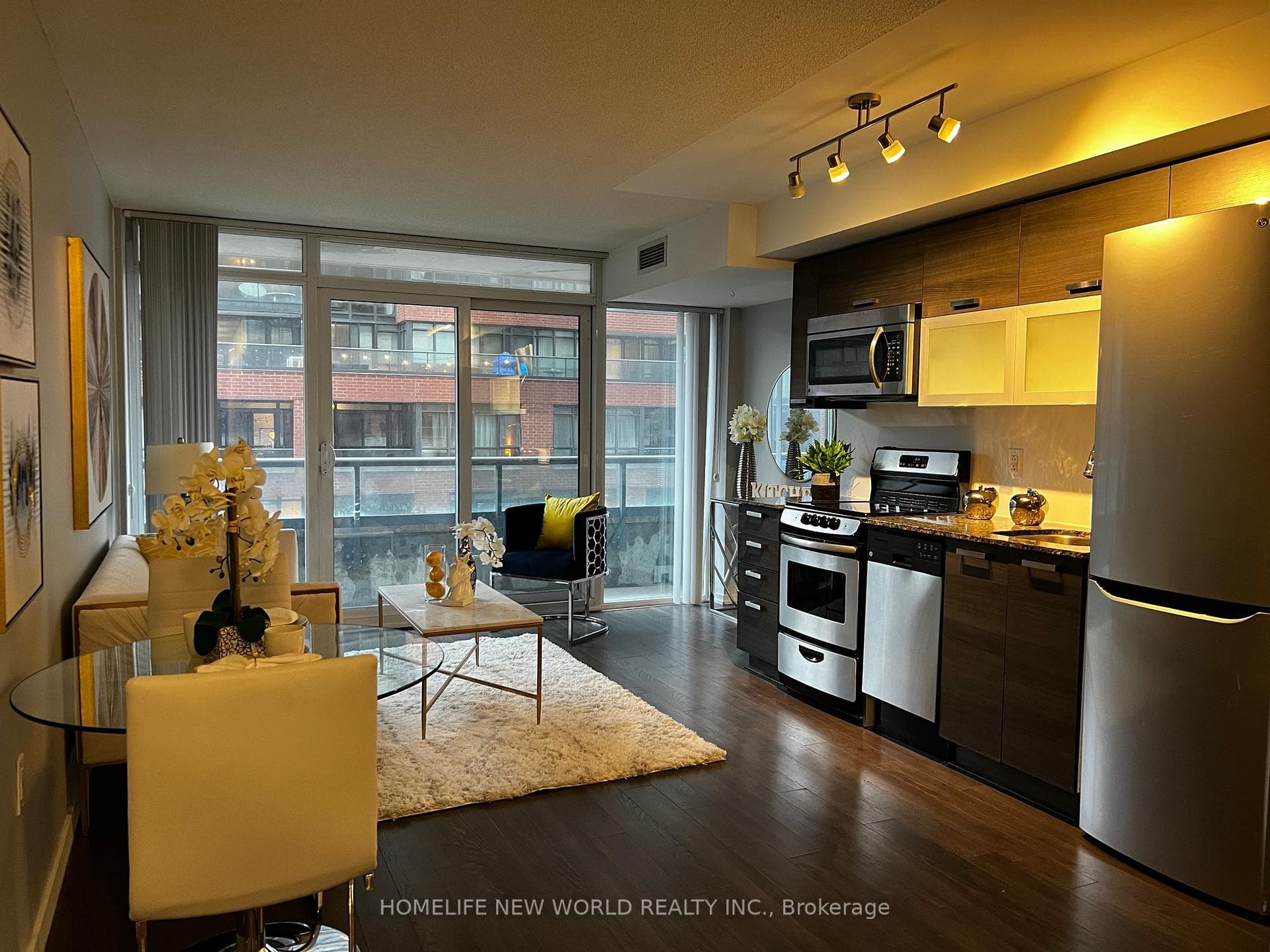36 Lisgar Street Unit 516E photo 3