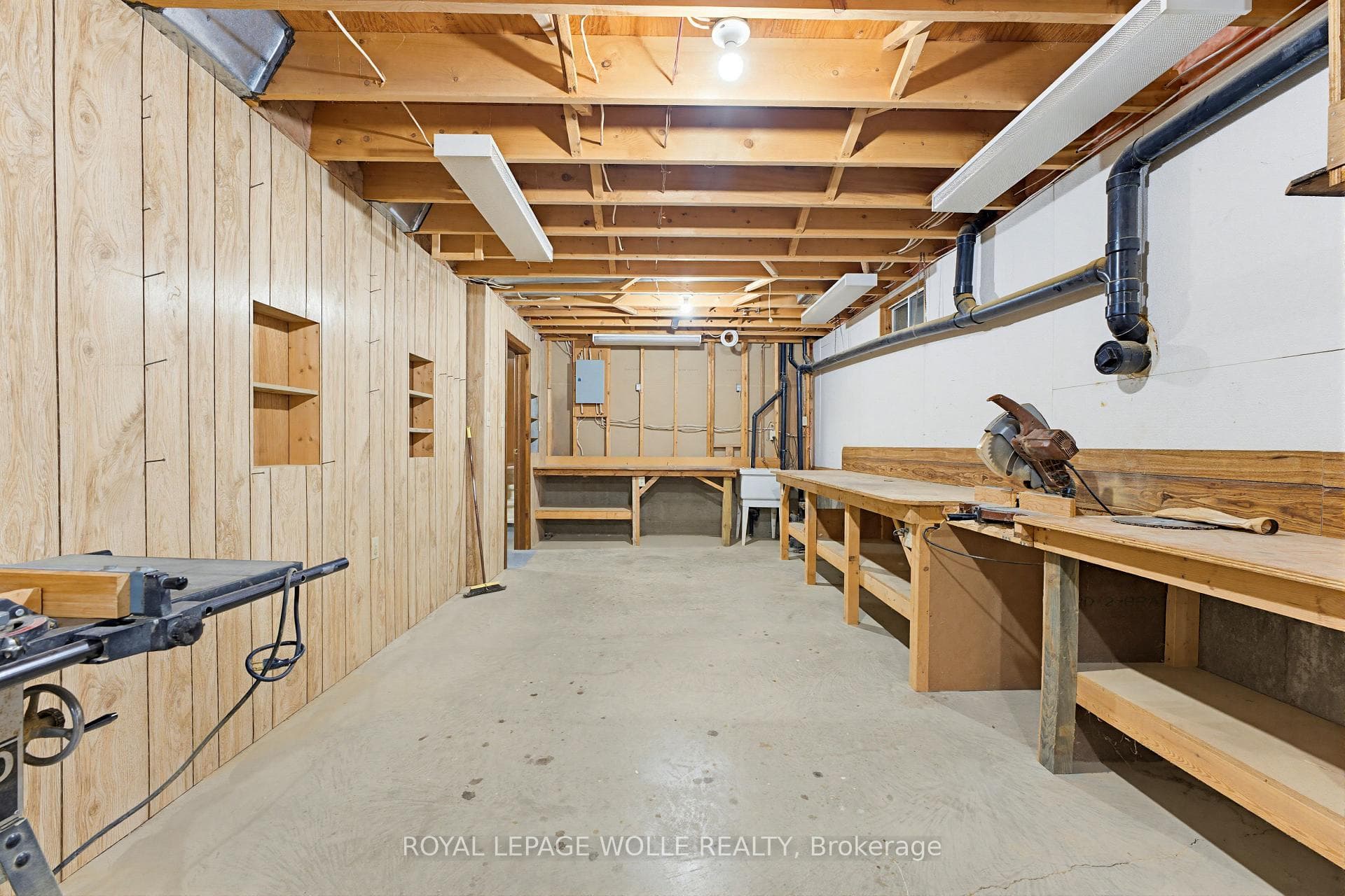 64 Hilltop Court photo 32