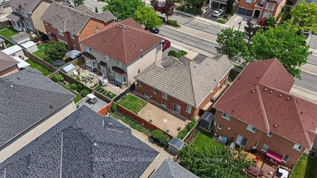 Aerial View of 26 Saint Clare Boulevard