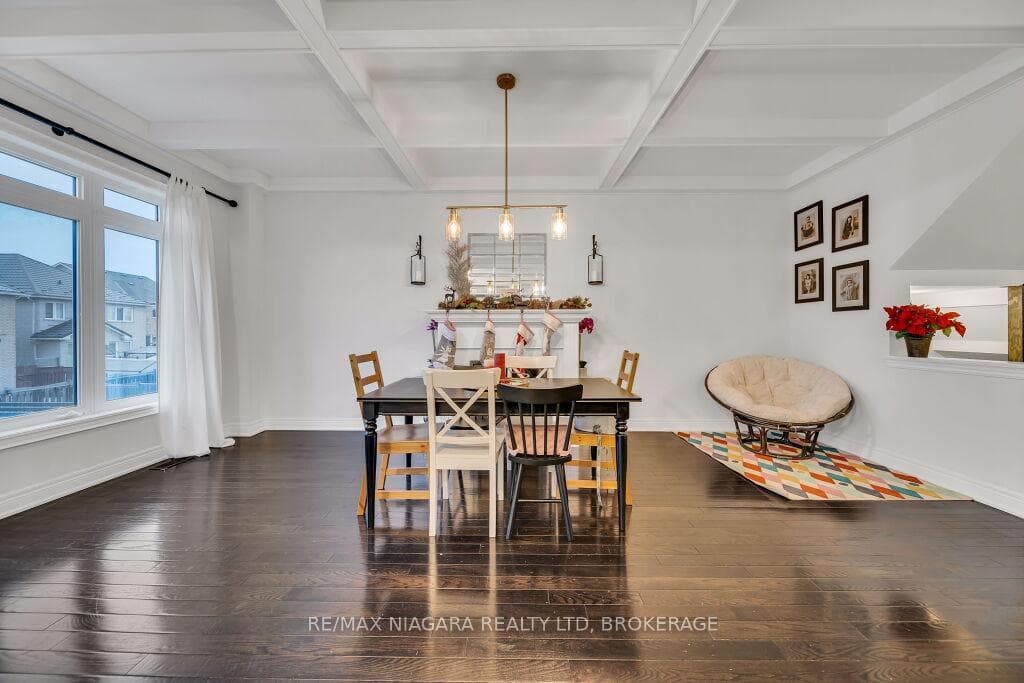 489 Briggs Court photo 7