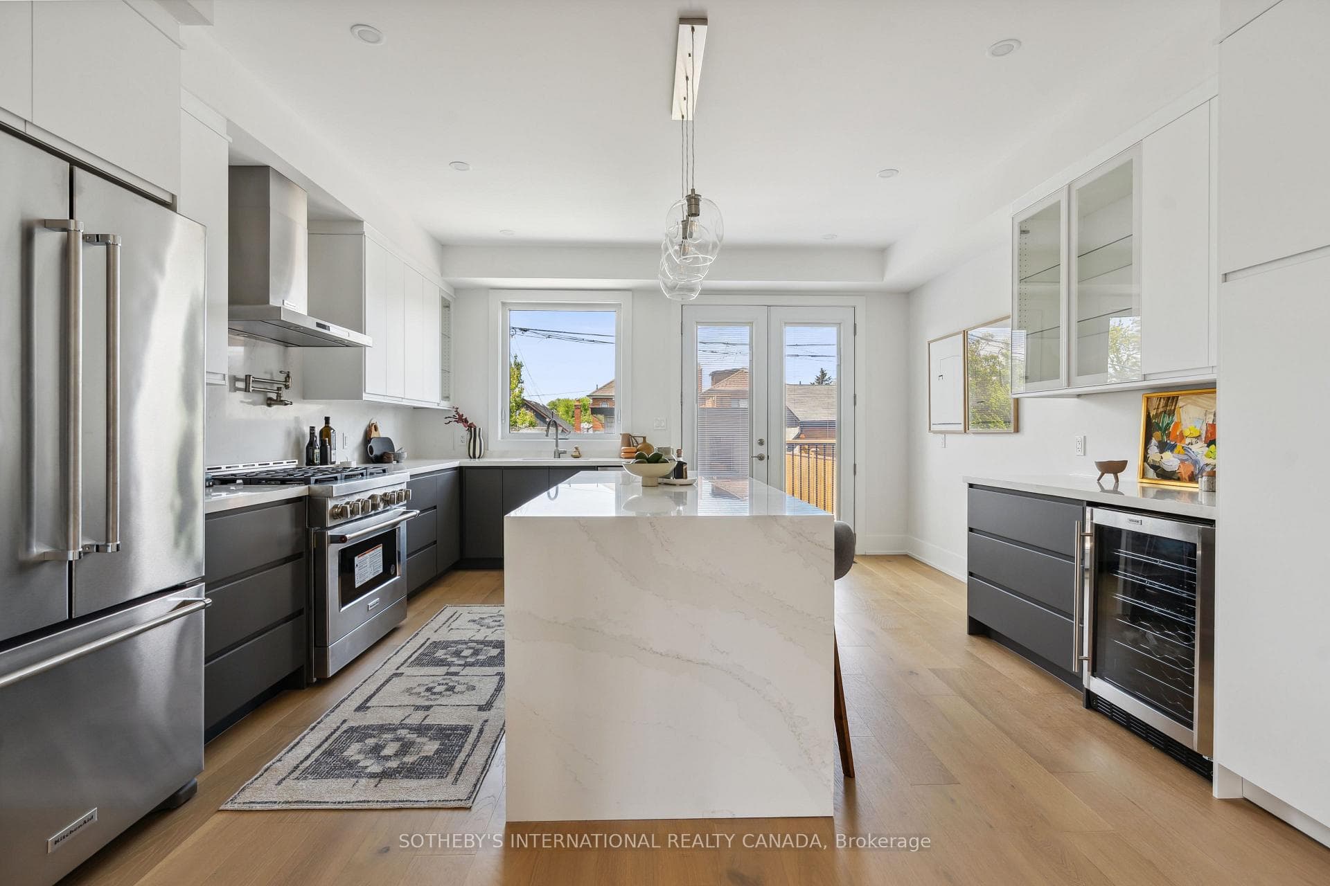 182 Chambers Avenue photo 9
