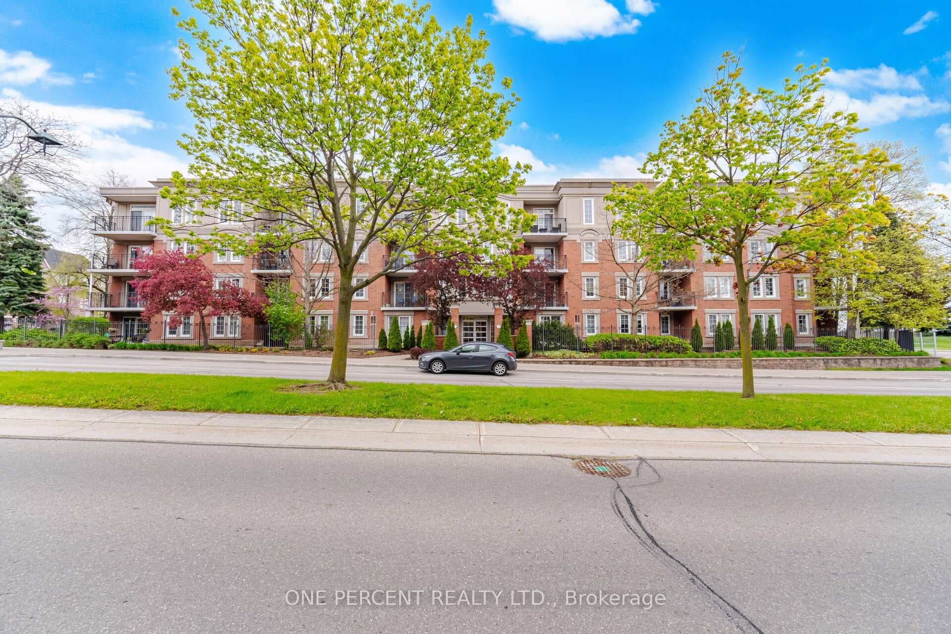 2301 Parkhaven Boulevard Unit 208 photo 1
