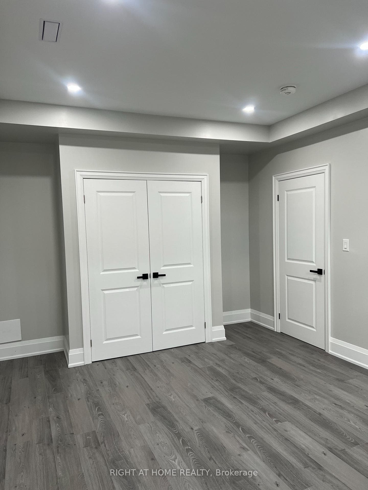 287 Torrey Pines Road photo 13