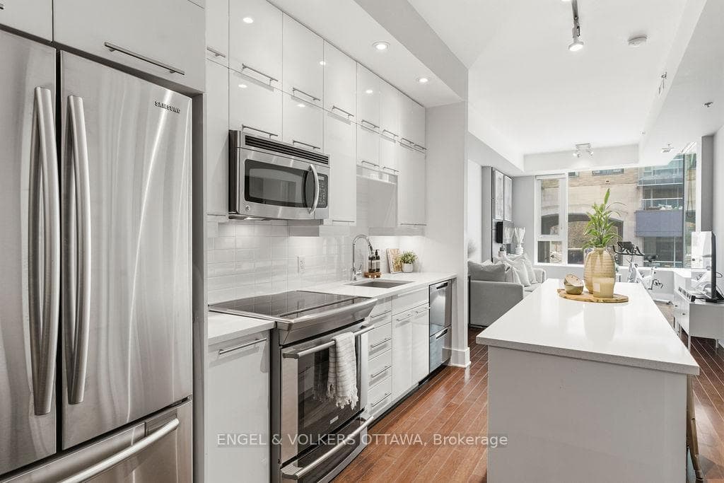 101 Richmond Road Unit 218 photo 5