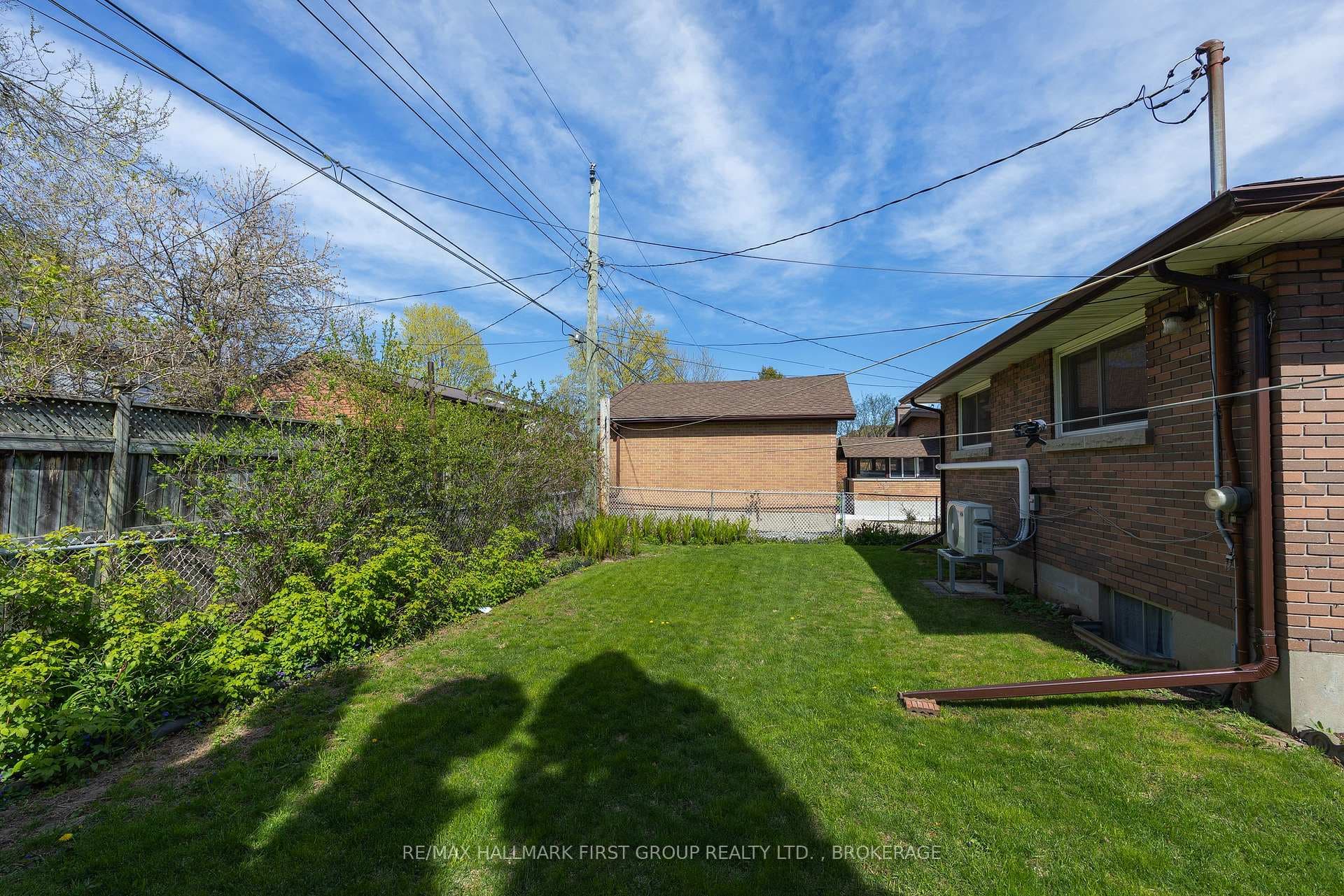71 Morenz Crescent photo 4