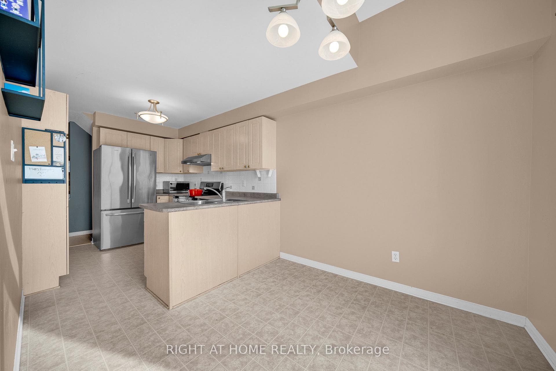 175 Kincardine Drive photo 8