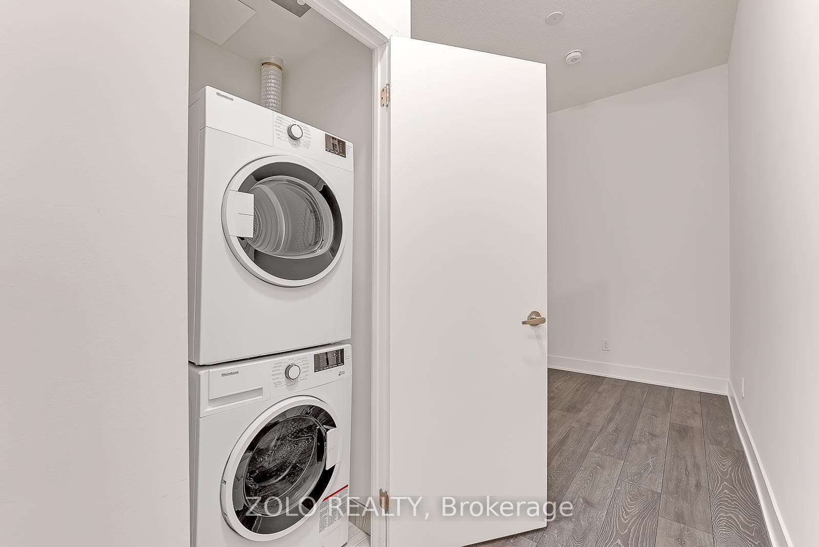 188 Fairview Mall Drive Unit 101 photo 28
