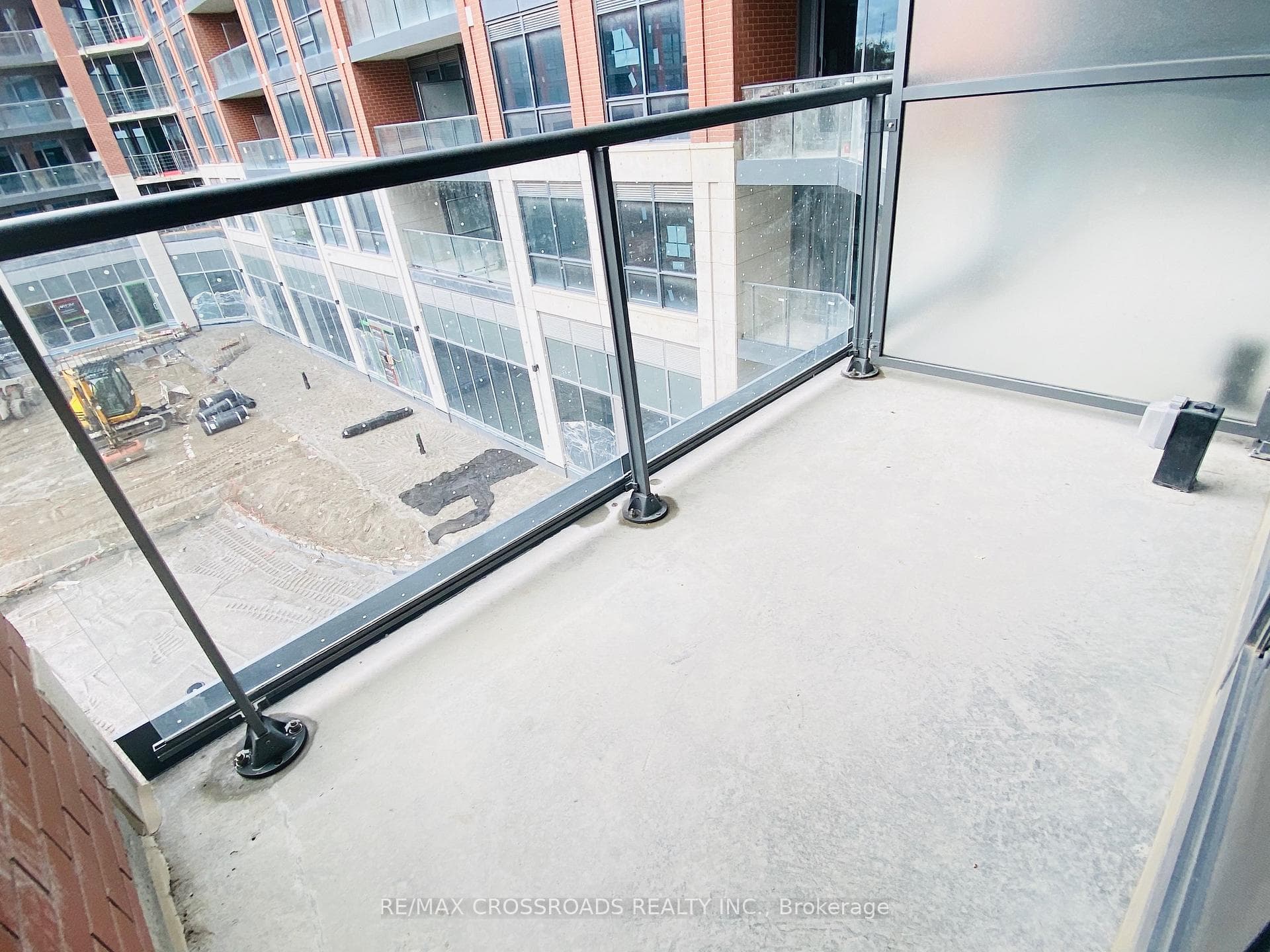 31 Tippett Road Unit 310 photo 15