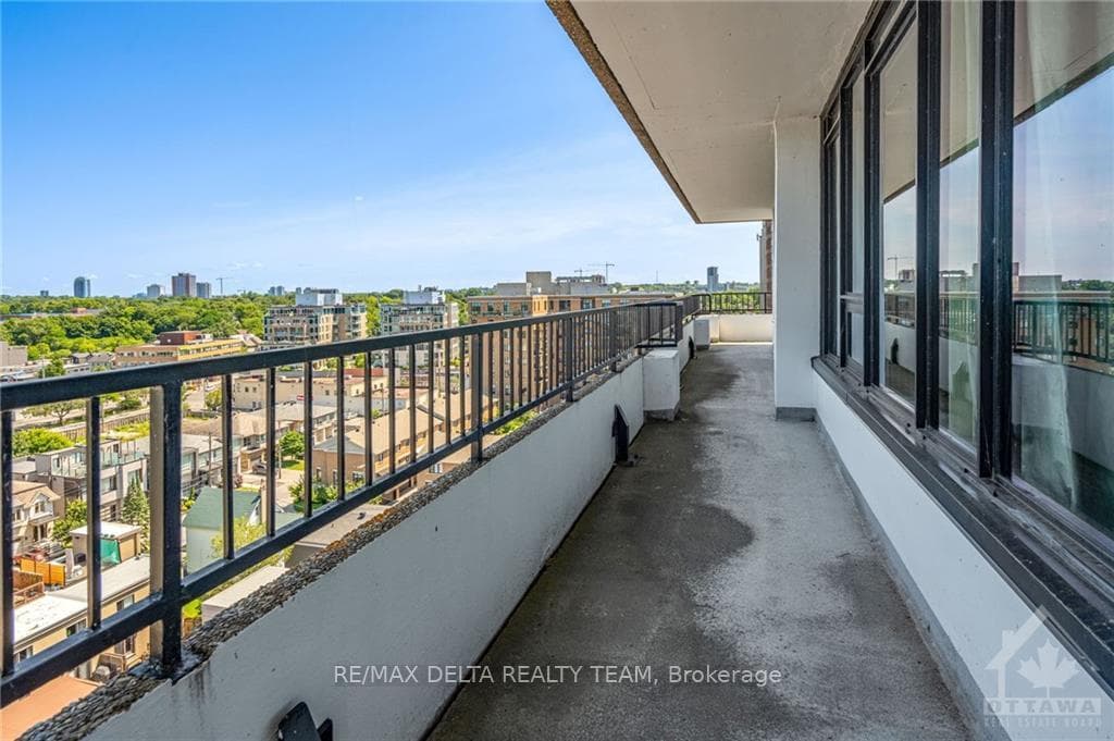 370 DOMINION Avenue Unit PH6 photo 24