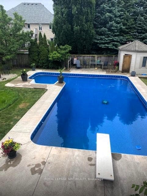 54 Sandra Drive photo 2