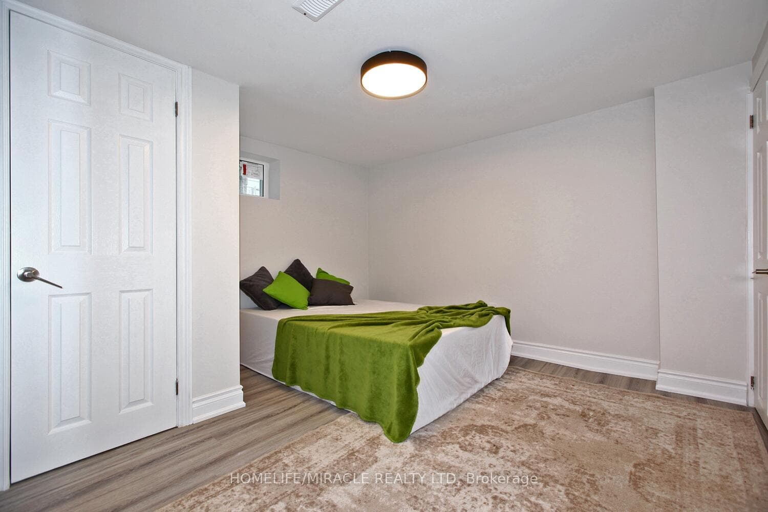 6484 Ash Street Unit Bsmt photo 7