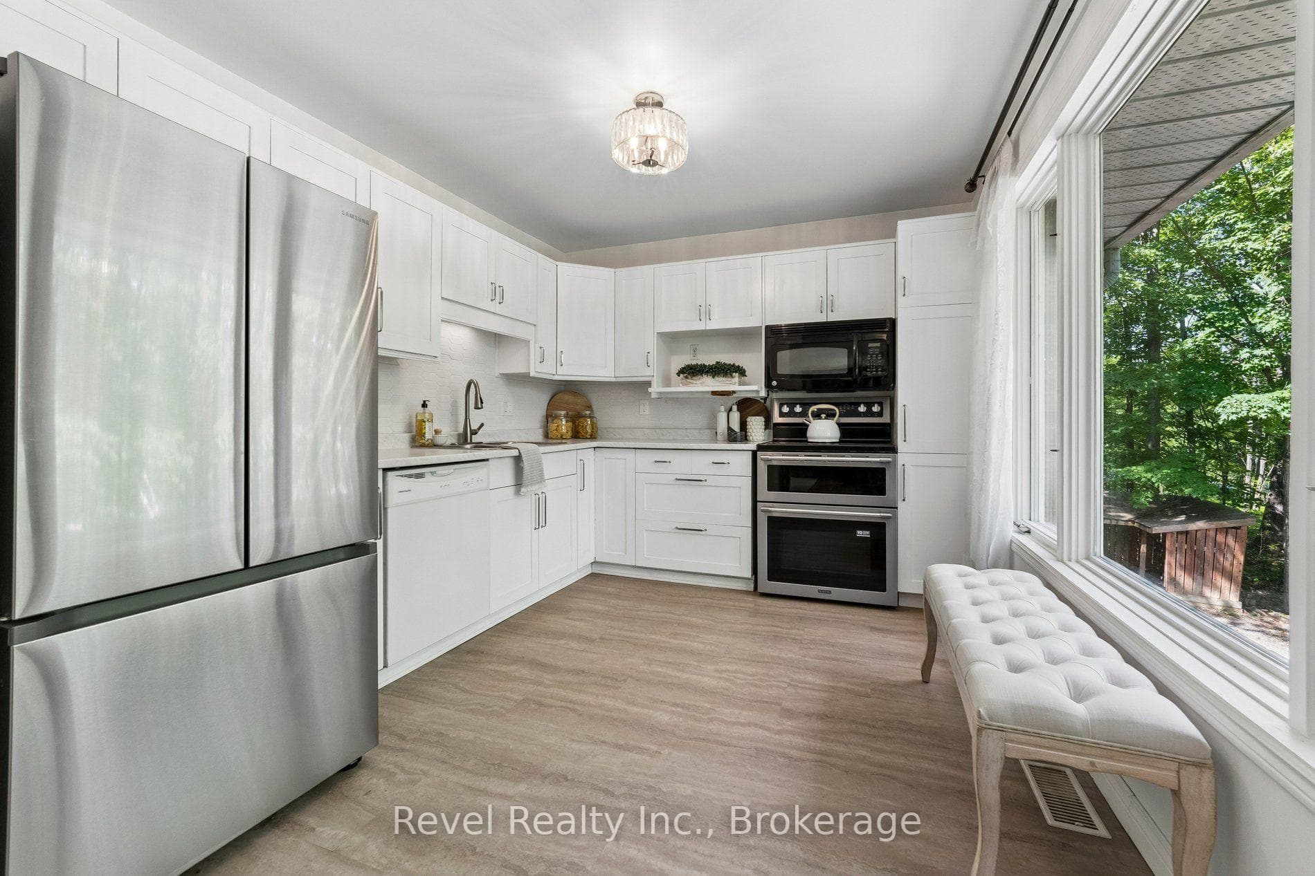 18 Bessie Avenue photo 20
