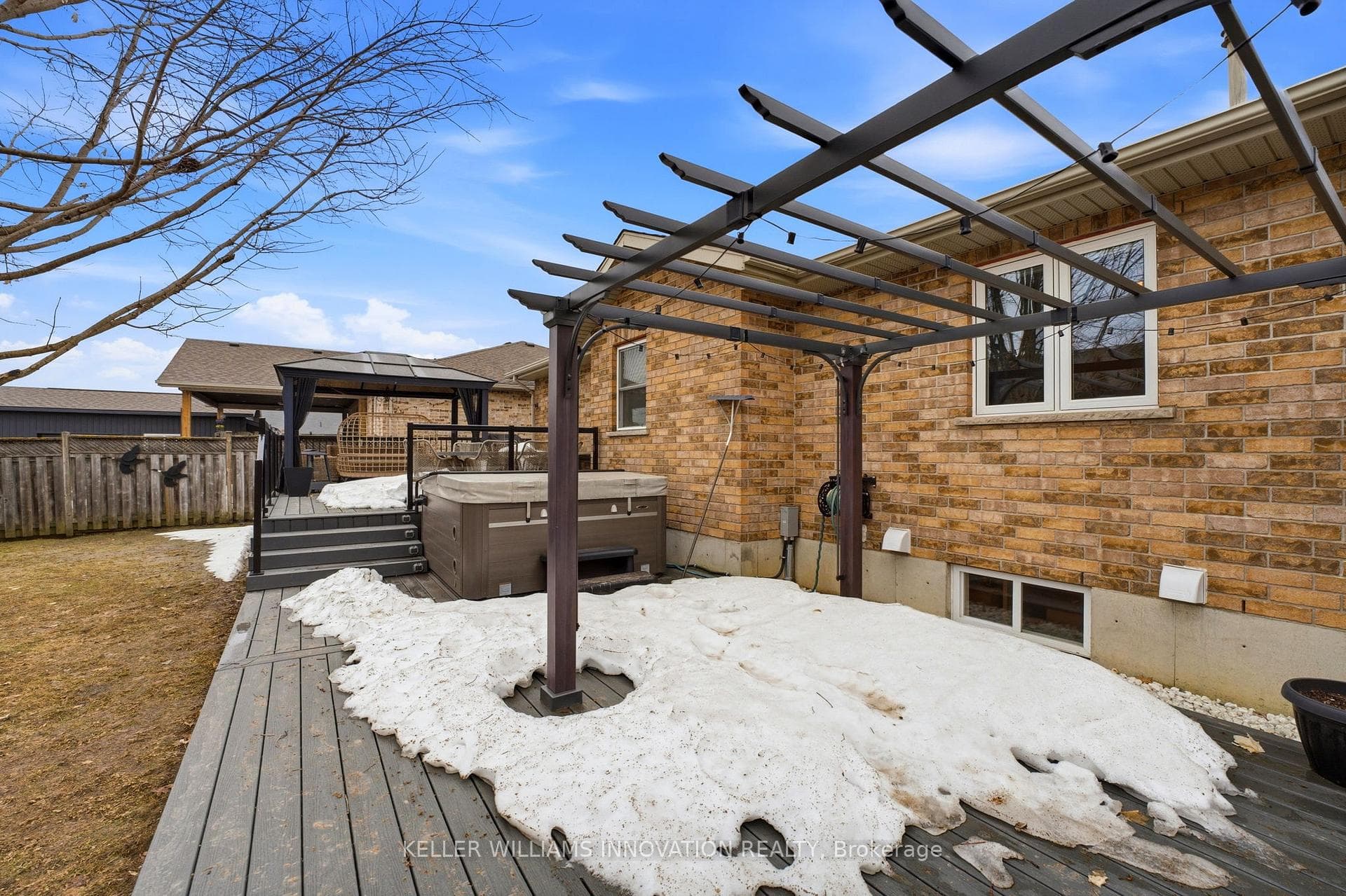 125 Donegan Street photo 36