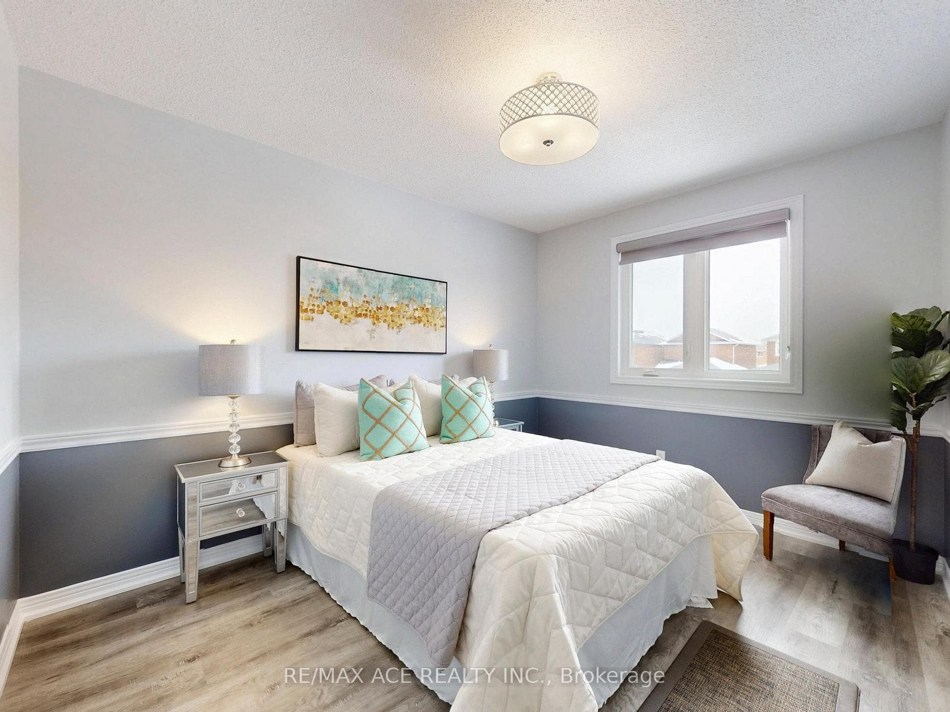 35 Stagemaster Crescent photo 29