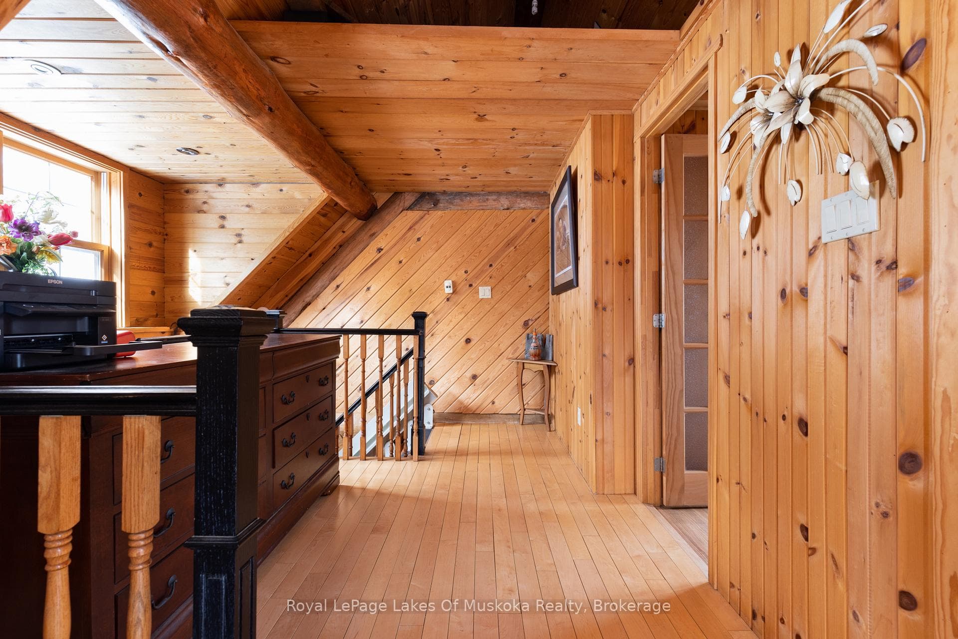 259 Lakeshore Road photo 19