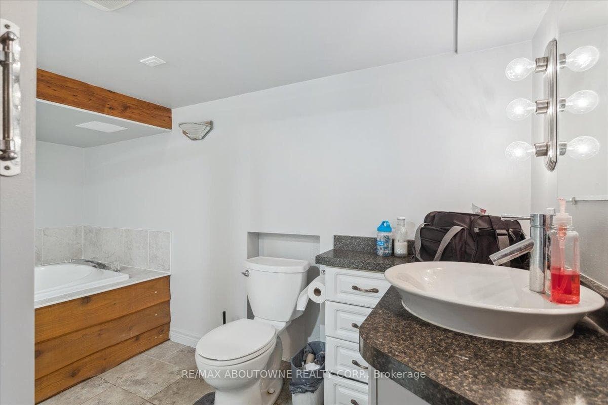26 Vine Street photo 41