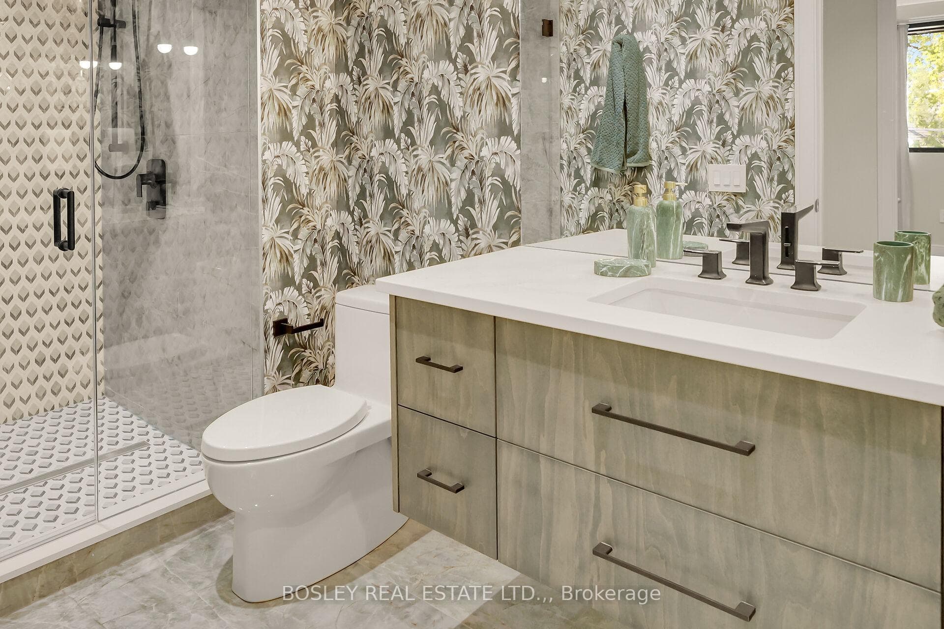 3823 TERRACE Lane Unit 202 photo 23