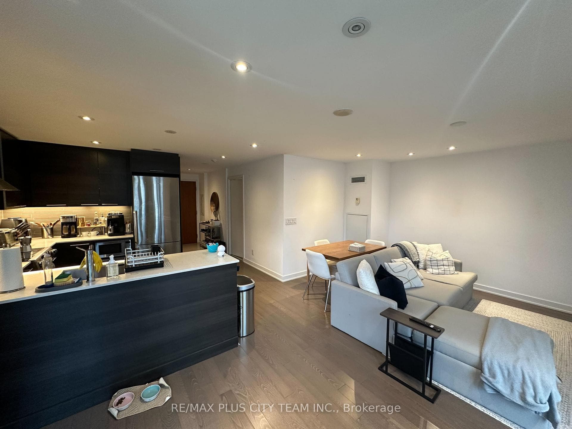 1 Market Street Unit 709 photo 6
