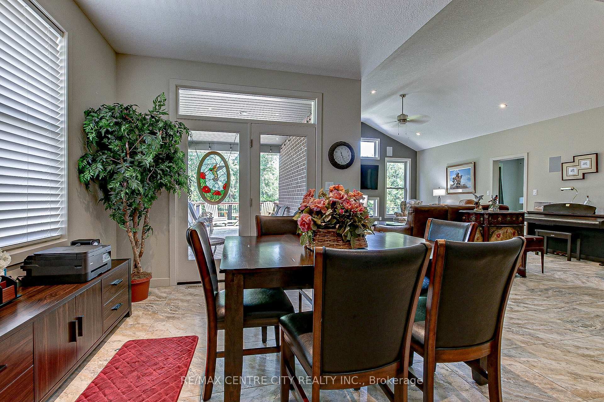 436 Beamish Street photo 11