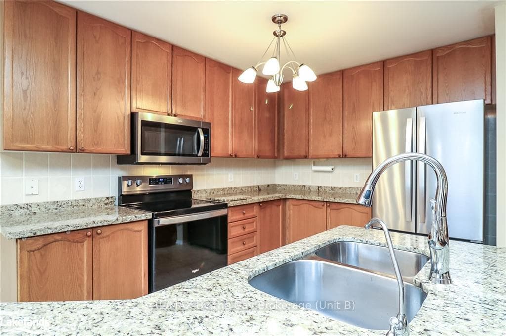 34 CRANBERRY Heights photo 9