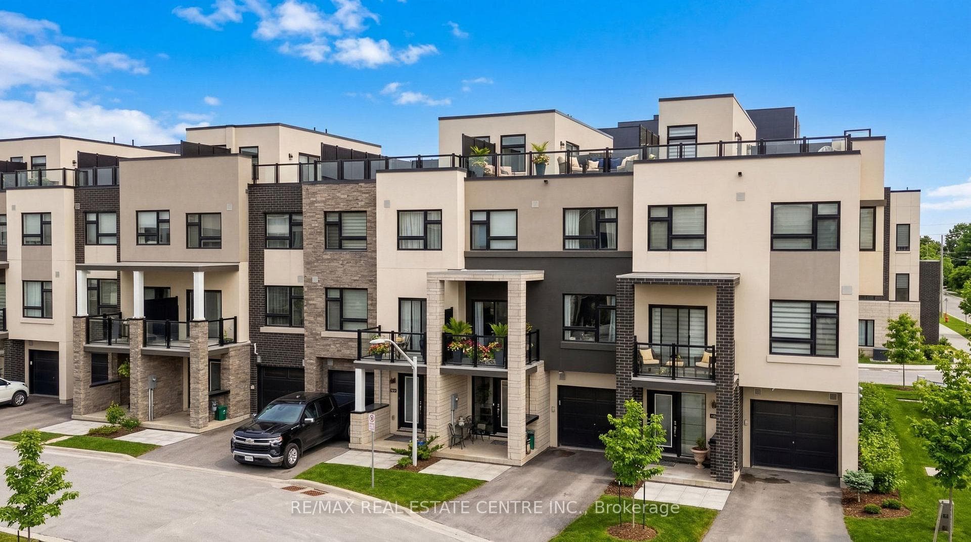 3 Storey Townhome with rooftop terrace