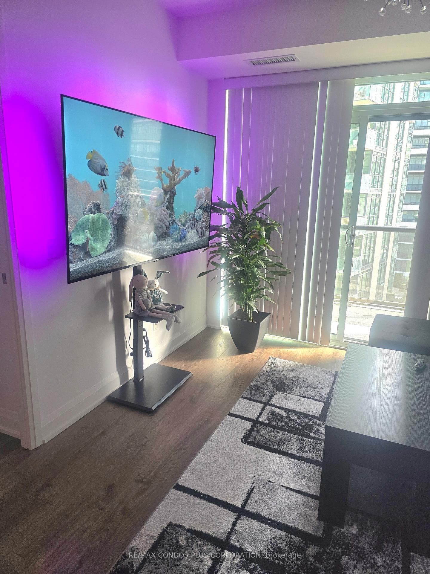 110 Marine Parade Drive Unit 1105 photo 6